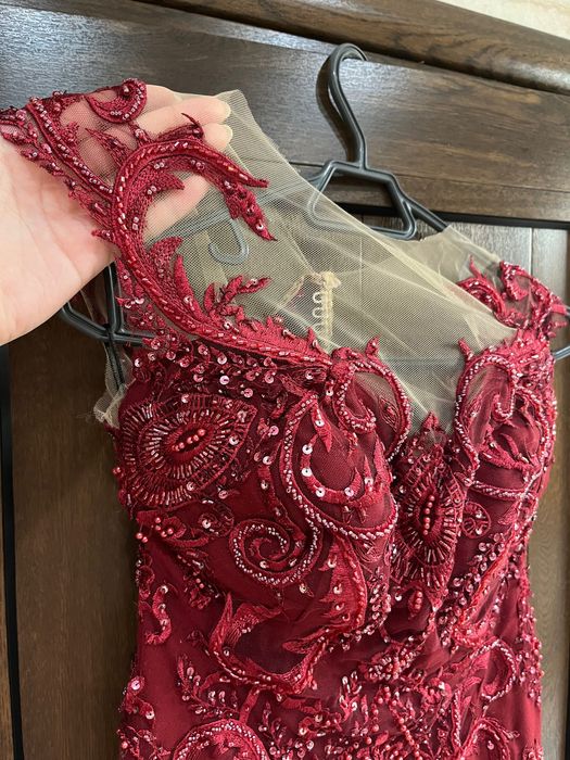 Официална дамска рокля