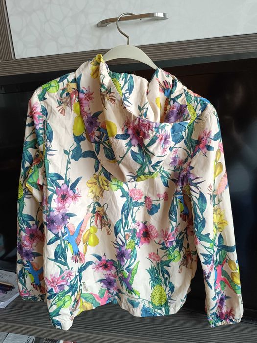 Дрехи за момиче 11-12 години.