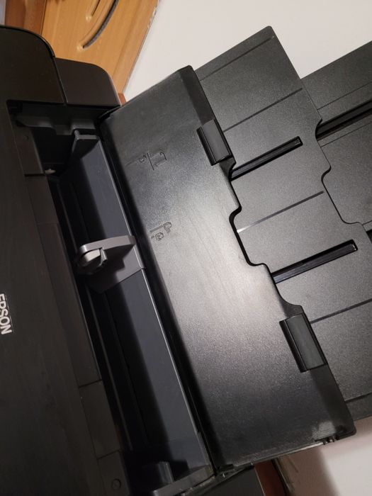 Vând Epson l1800 DTF în perfecta stare de functionare