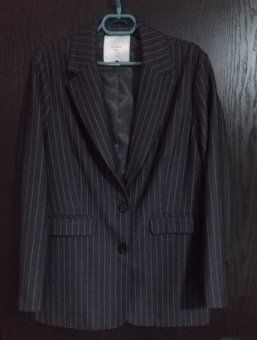 Ново дамско сако Neo Noir размер L