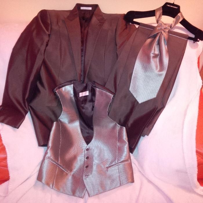 Costum ceremonie Carlo Pignatelli NOU