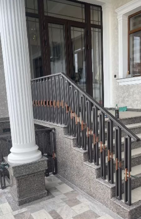 Перила -лестницы..