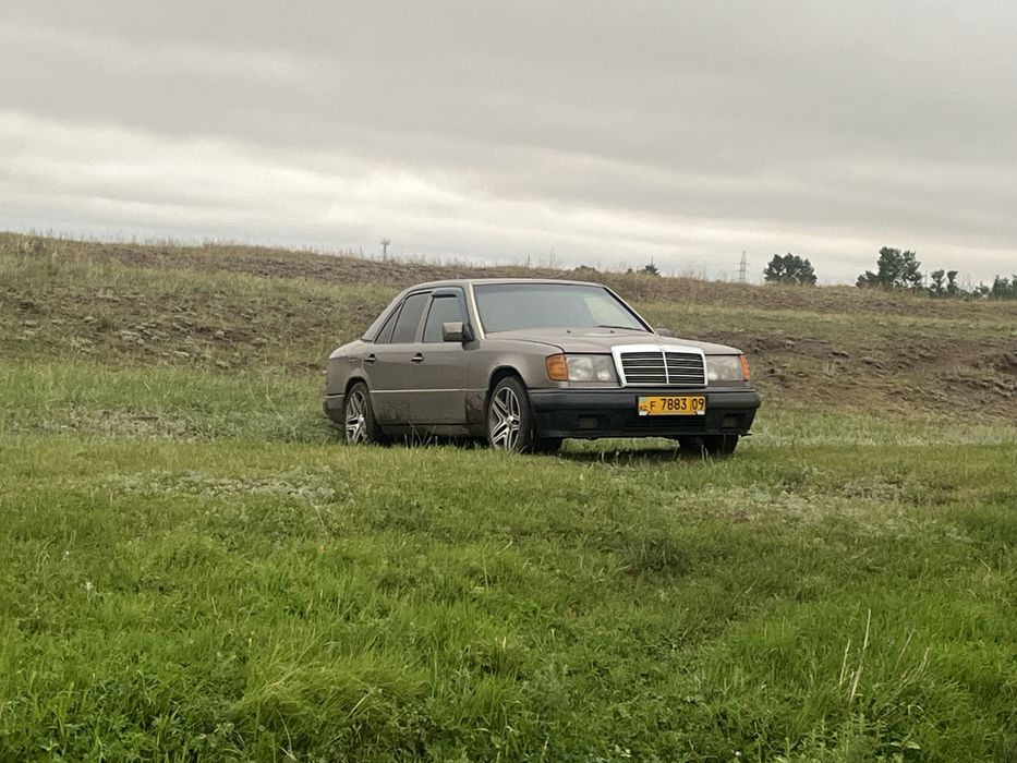 Mersedes-Benz w124 /102/ 2.3