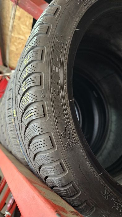 1x225 40 18 m+s michelin