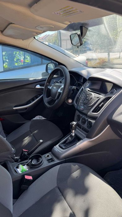 FORD Focus 2011 — imagine 4