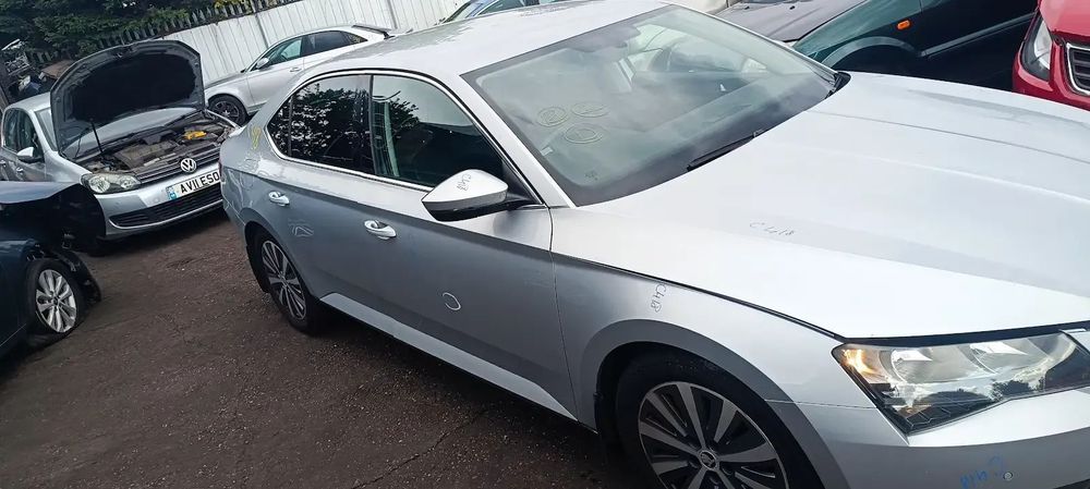 Dezmembrari / Dezmembrez Skoda Superb III (3V3) [Fabr 2015-prezent] 1.6 TDI DCZA cutie viteze manuala cod culoare LA7W