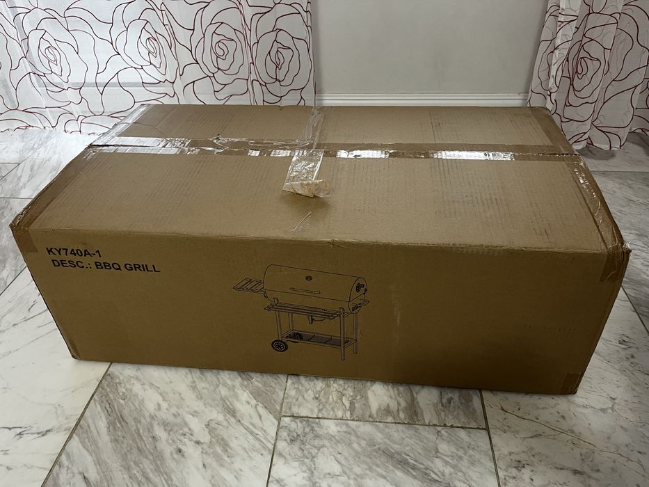 Grătar pe cărbuni (BBQ Smoker)