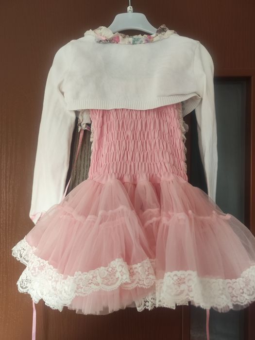 Rochita eleganta cu tul,bolero si cadou palarie!