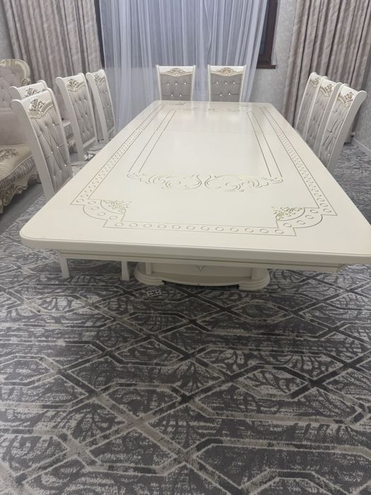 Продам стол 30000, торг