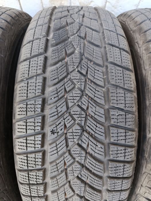 Нови гуми Good year 235/60/18 Ultra grip Performance+, dot 2025