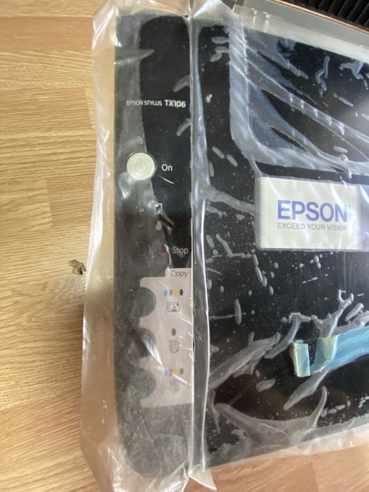 Продам цветной принтер Epson