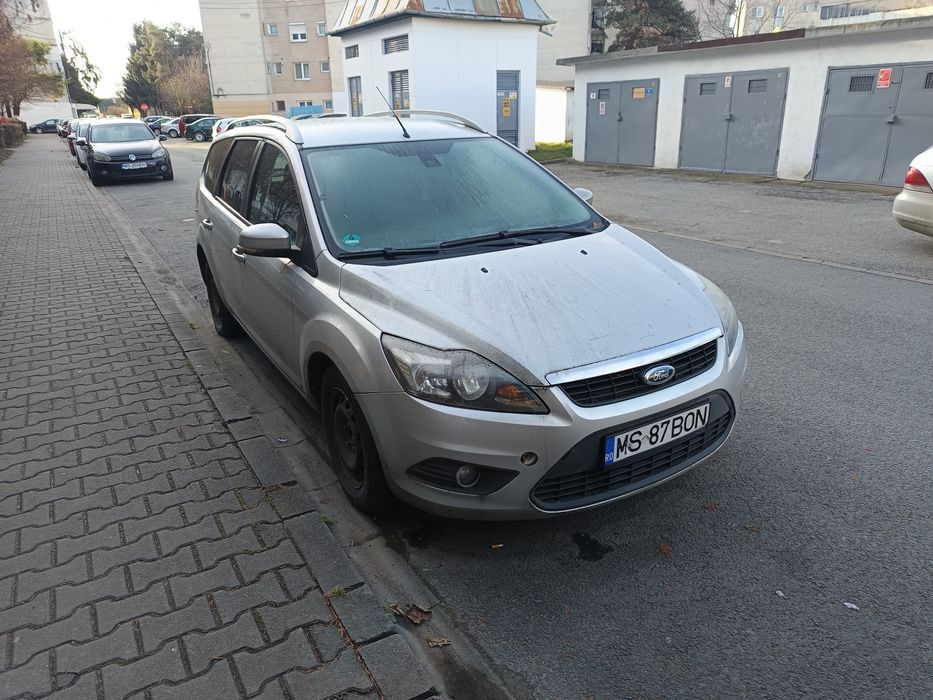 Vând Ford Focus 1.6 tdci