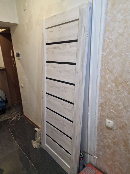 Продам дверь межкомнатную