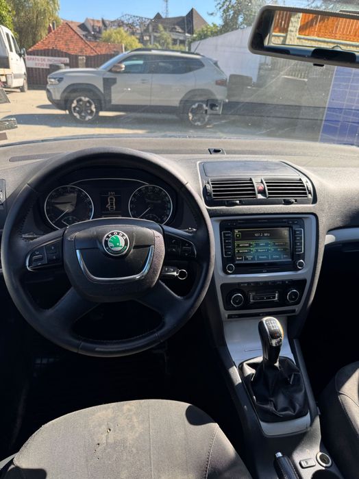 SKODA Octavia 2012 — imagine 4
