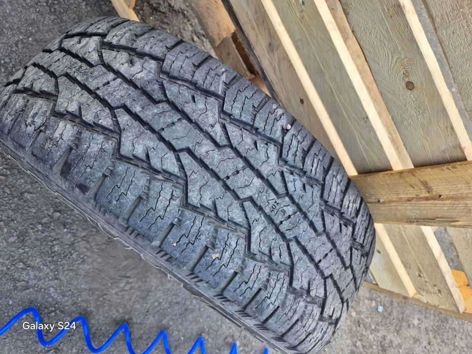 Продам шины б/у, 265/60/18
