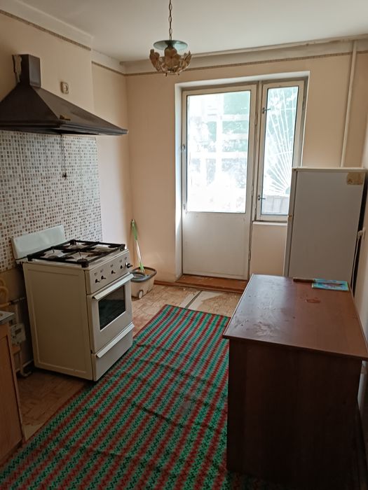 сдаётся трёхкомнатная квартира в Самарканде