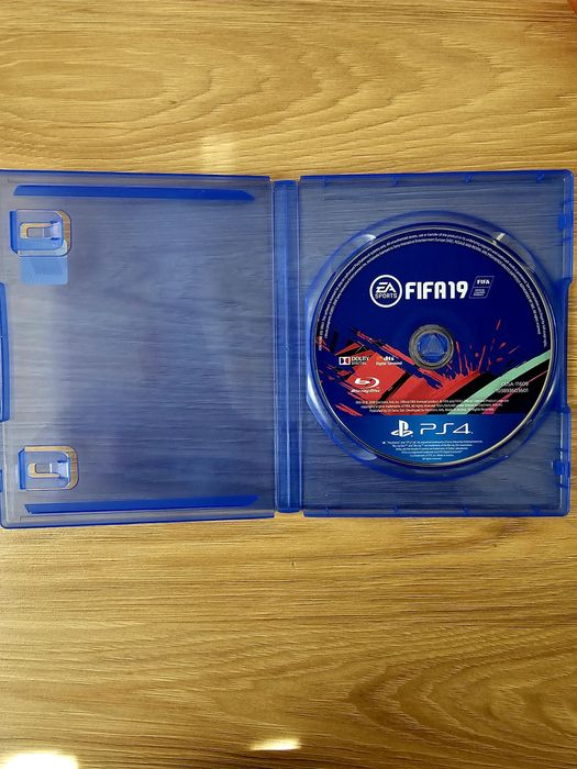 Joc Fifa 19 PS4 impecabil