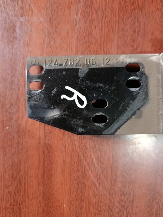 Салазка люка на Мерседес W124