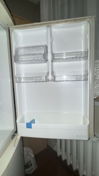 Продам холодильник