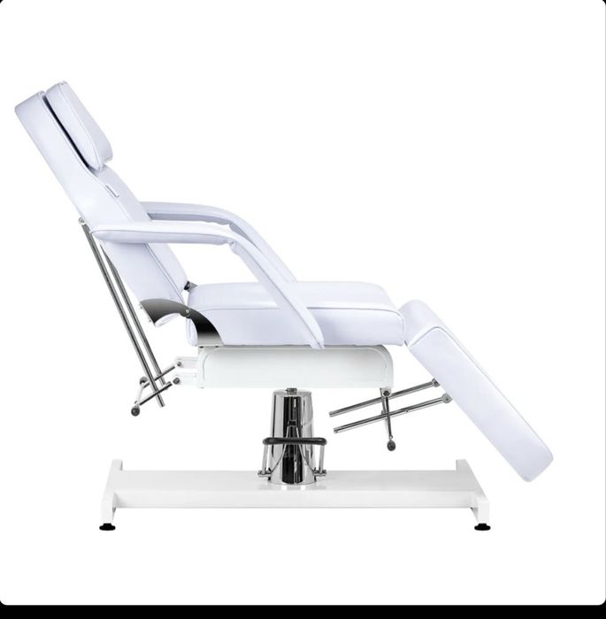 Козметична кушетка