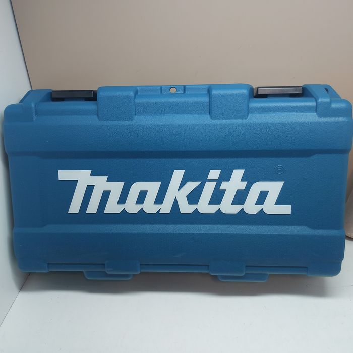 ПРОМОЦИЯ.Нов празен куфар Makita за саблен трион