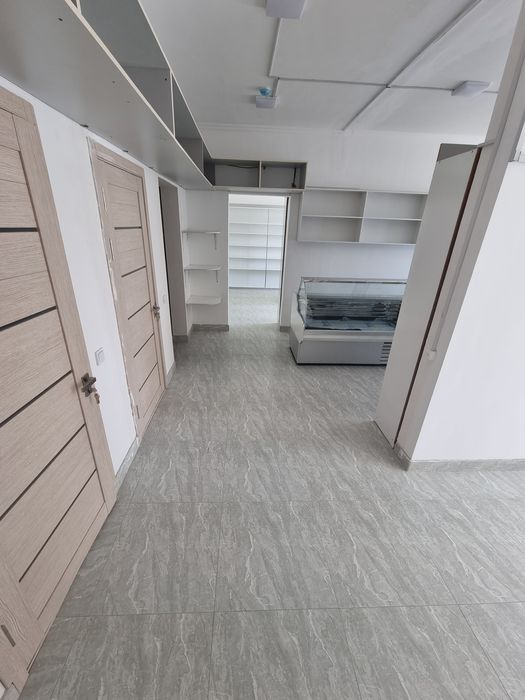 Arendaga beriladi 120 m² savdo do'koni va ofis uchun mo'ljallangan