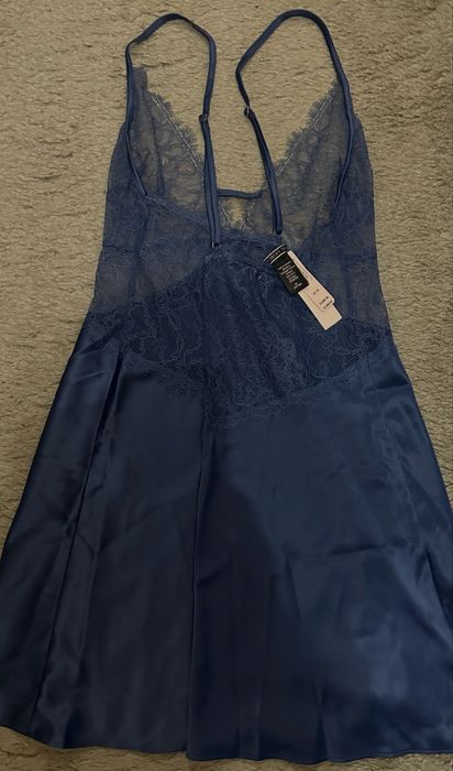 Нощница Victoria’s Secret