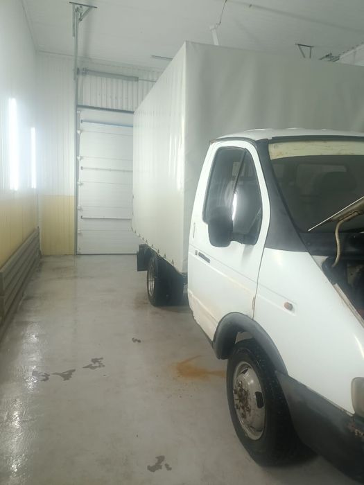 Газель  на полном ходу