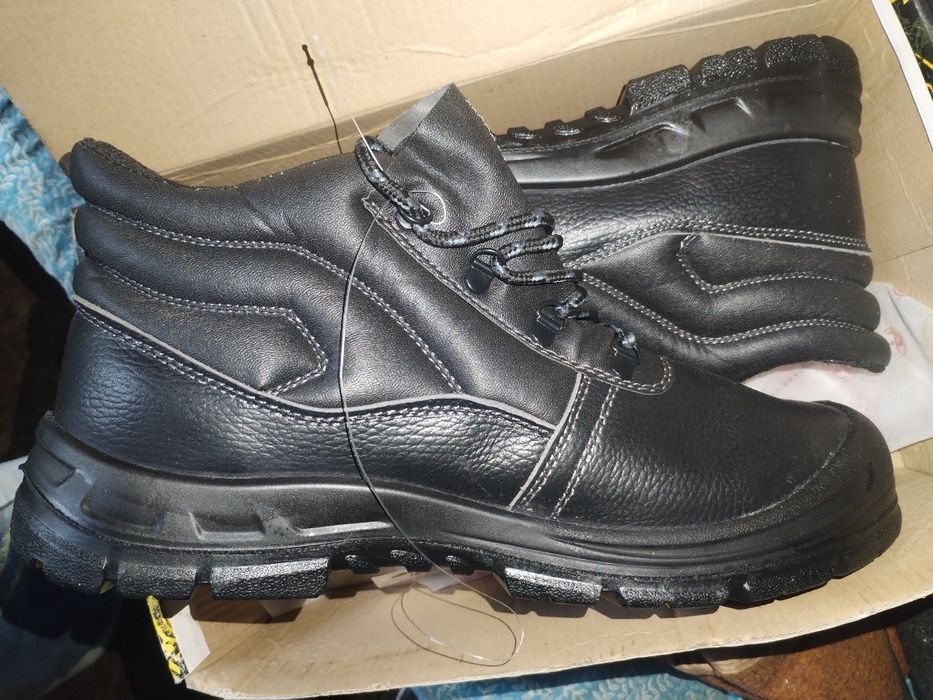 Работни обувки и ботуши 43 45 48