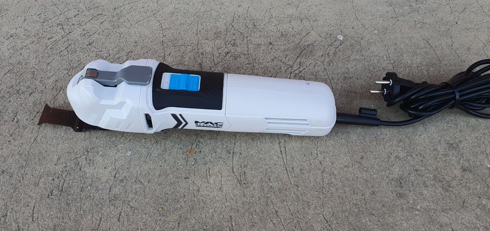 Unealtă multifuncțională pentru taiere șlefuire.