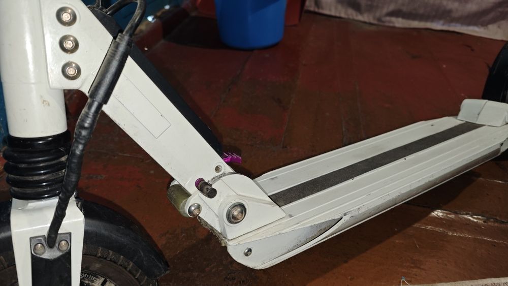 Электросамокат .