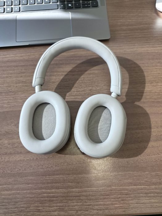 Casti Sony WH-1000XM5