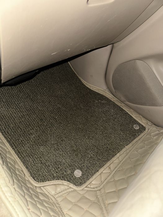 Чехлы и полики Ленд Круйзер 100