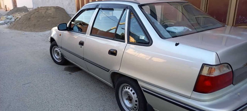 Nexia 1 позиция 2004г выпуска в отличном состоянии