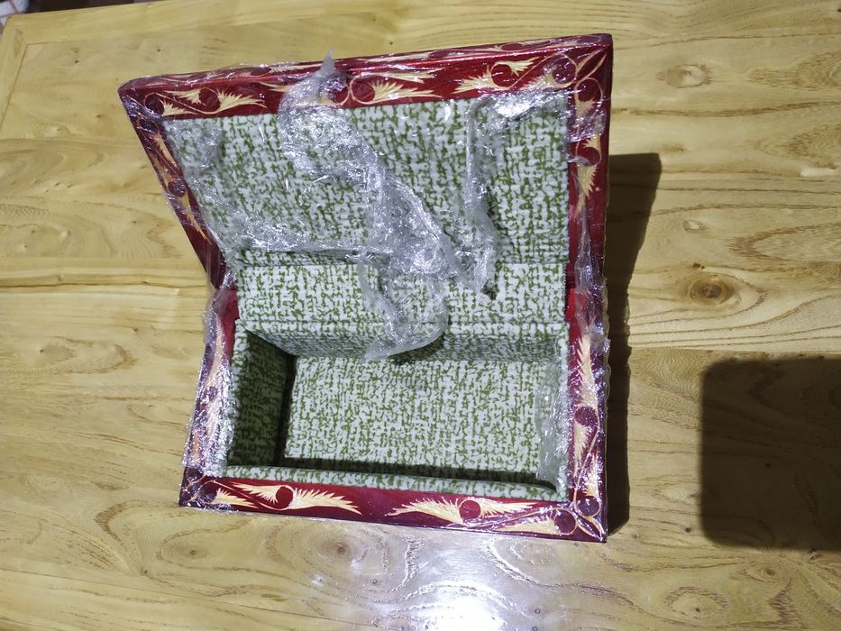 Шкатулки для украшений