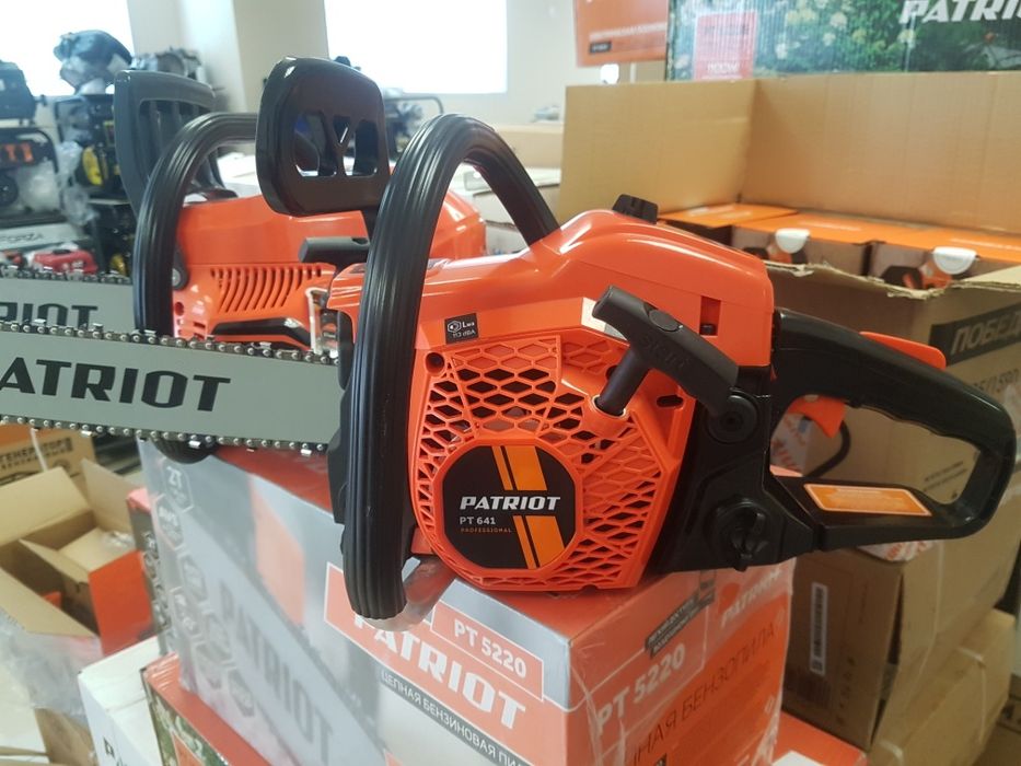 Бензопила , пила бензо, сучкорез.