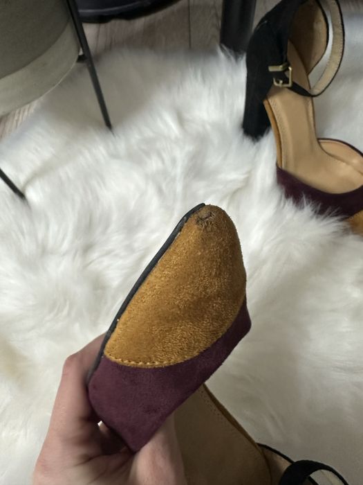 Pantofi cu toc gros din piele naturala