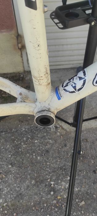 Алуминиева рамка 26"