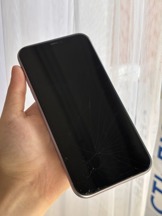 Продам айфон 11 в фиолетовом цвете б/у