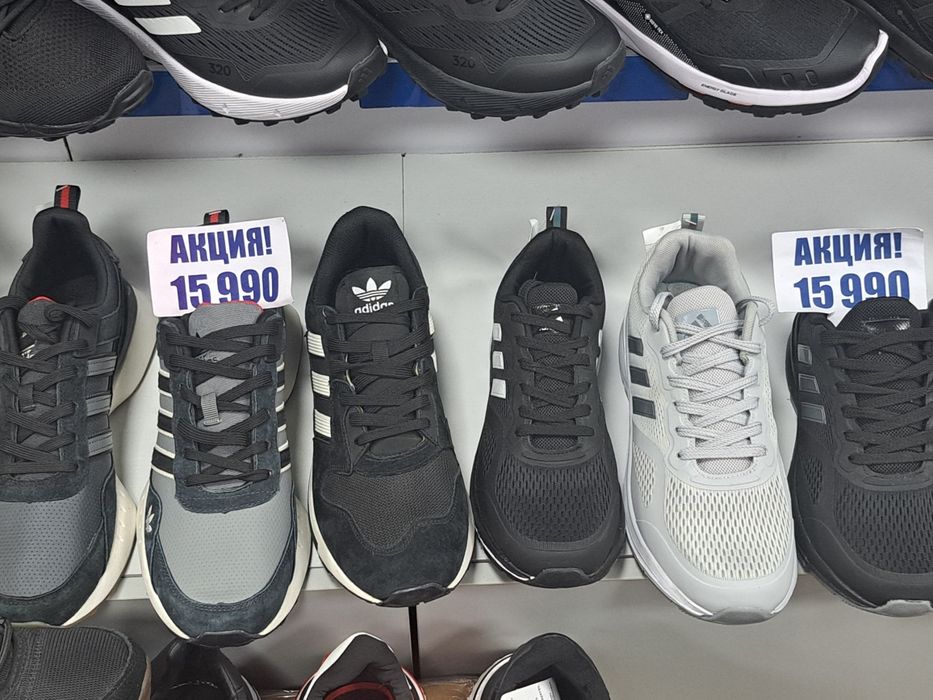 Продадим кроссовки новые