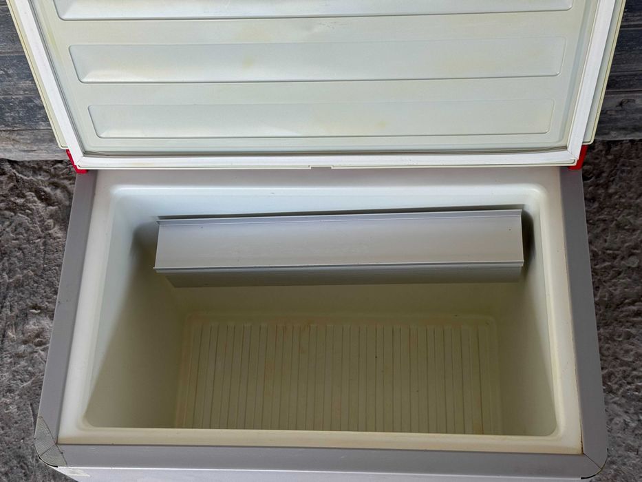 Electrolux-хладилник на газ - 12V - 220V