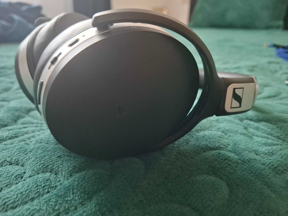 Căști sennheiser