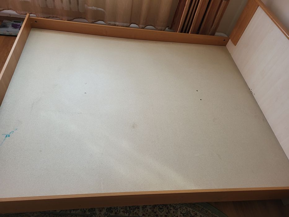 Продам кровать двухспальную