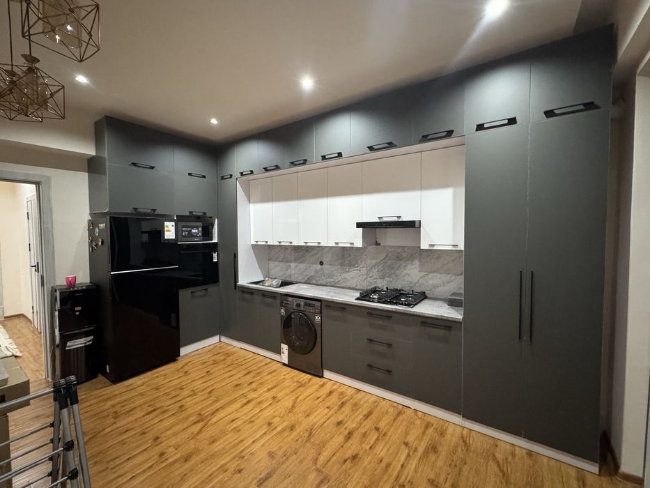 Кухинний гарнитур