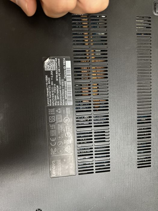 Ноутбук Lenova идеал холатта i3