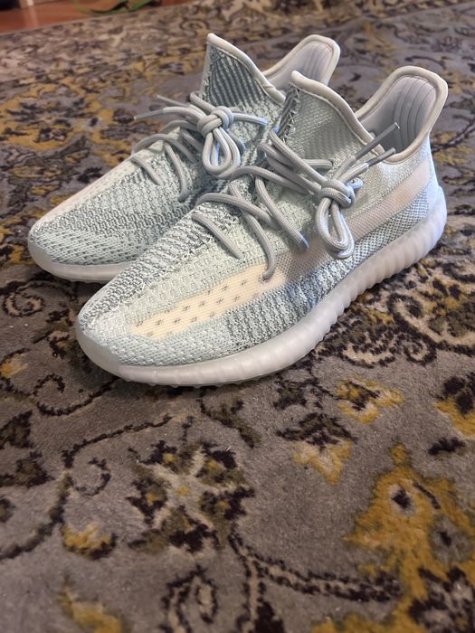 Yeezy 350 Cloud White