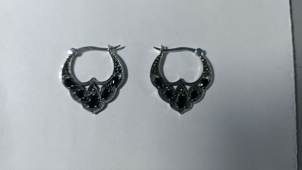 Продам серьги серебро 925