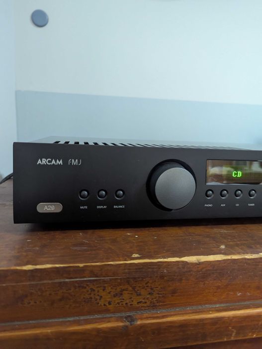 Усилвател Arcam FMJ A29, отлично състояние