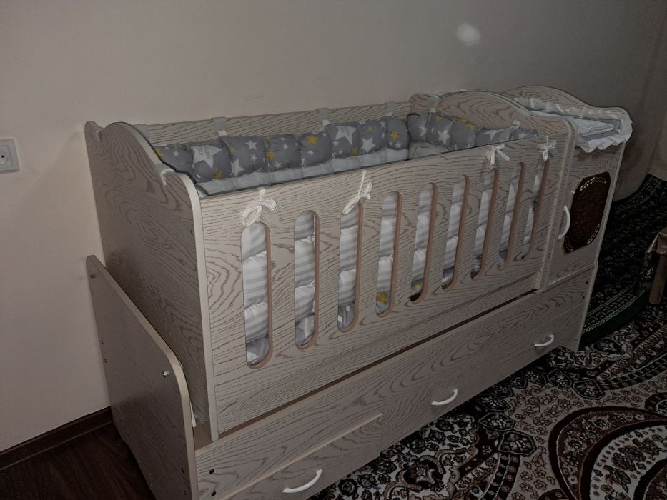 Bolalar kravati, xolati yangi