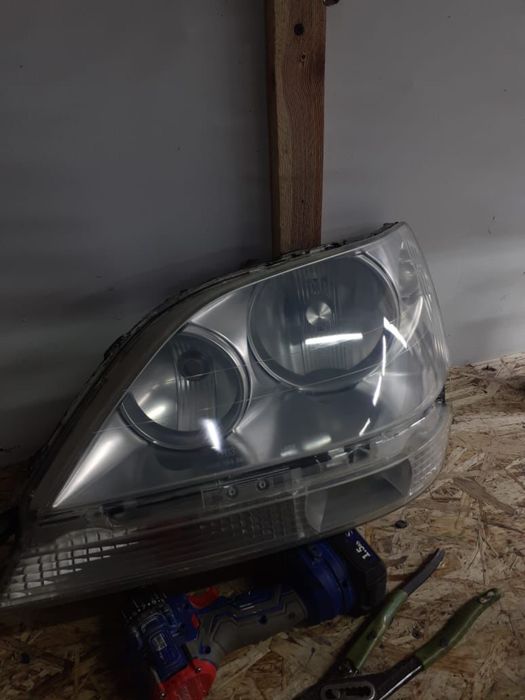 Продам передние фары